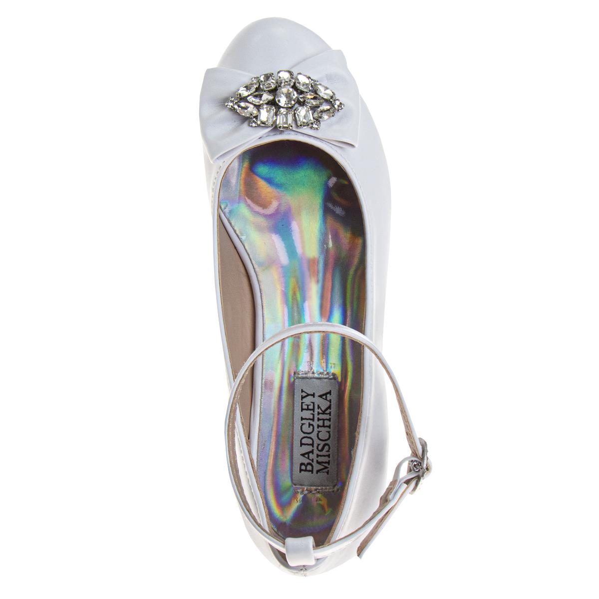 Badgley Mischka Low Heeled Dress Pumps Girls'  Elegant Stylish Formal Wear Comfort Heel Sparkle Detail (Little Kid / Big Kid)